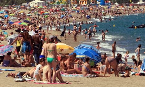 France eyes boost to holiday leave rights