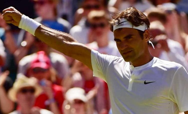 Federer eases past Querrey into third round