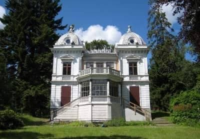Huge Swedish house for sale for just one krona