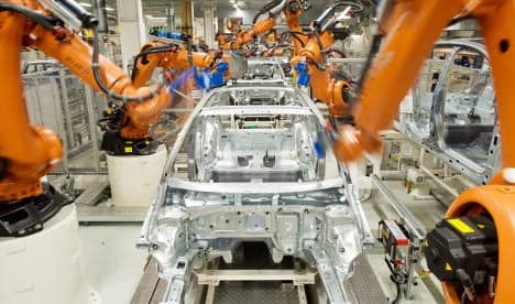 Assembly robot crushes worker at Volkswagen