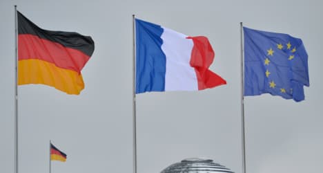 France launches push for stronger eurozone