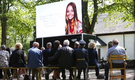 Hundreds mourn teen Swedish murder victim