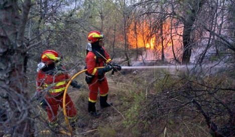 Wildfires force hundreds out of homes in Spain