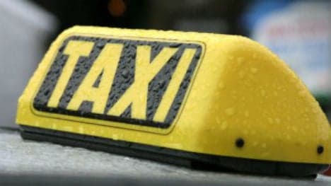 Taxi driver saves pensioner from 'nephew' scam