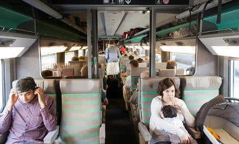 New plan to get shy French chatting on trains