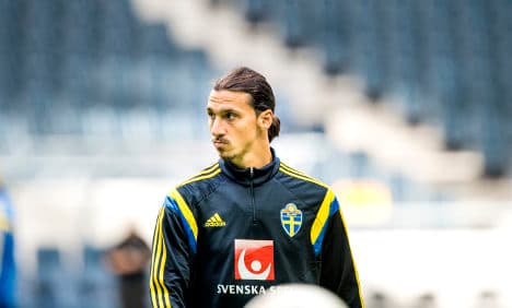 Swedes sweat for Zlatan before Austria clash