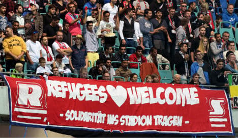 Bundesliga to wear shirts welcoming refugees