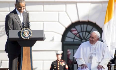 Obama welcomes pope to the White House