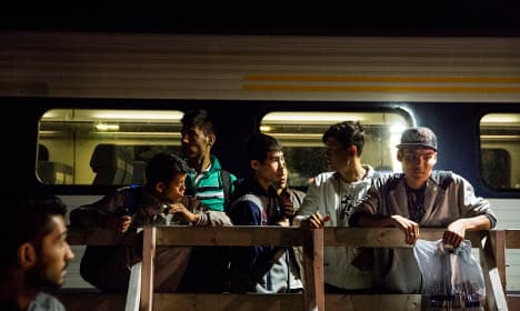 Danes delay refugee trips to Sweden as trains halt