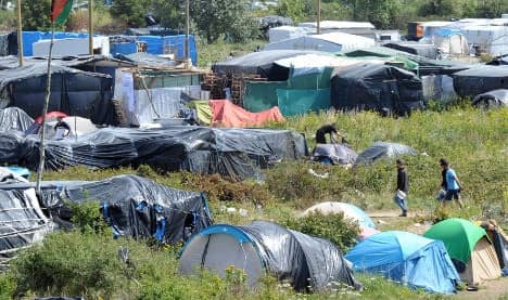 Calais: New migrant camp 'is not the answer'