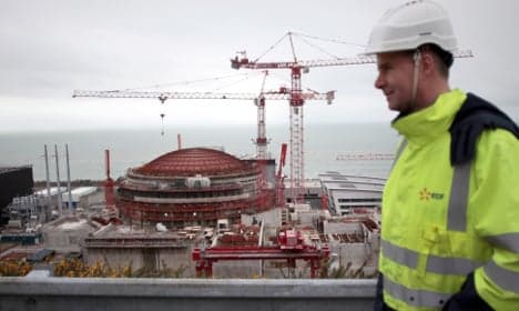 Flagship French nuclear reactor hits another snag