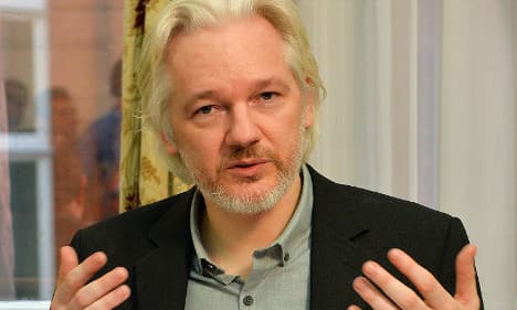 'Hollande stabbed me in back': Julian Assange