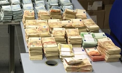 Driver enters France with €1.9 million hidden in car