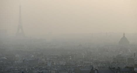 Paris to ban cars when pollution levels peak