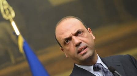 Sicily mafia 'plotted hit job on interior minister'