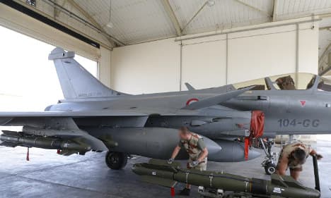 French–Russian air strikes 'kill 33 jihadists'