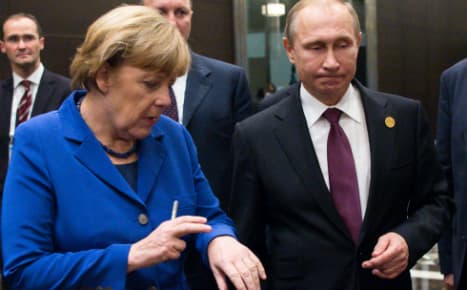 Merkel pushes Putin for Syria peace plan