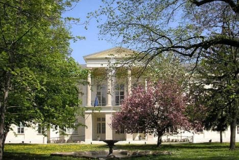 France sells iconic Vienna palace to Qatar