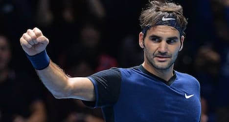 Federer knocks Nishikori from London Tour Finals