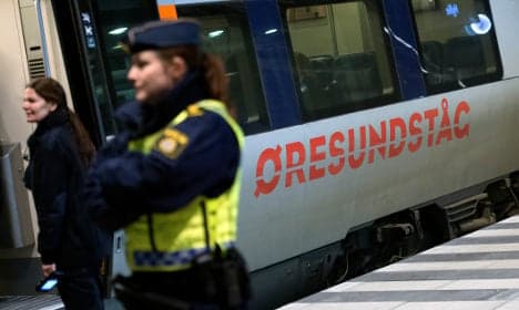 Swedish operators cut rail service on bridge