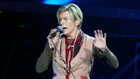 Bowie's old studio opens doors for fan farewell
