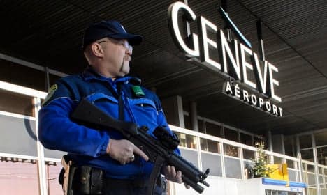 Geneva airport revokes workers' security passes