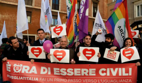 Italian Senate tackles gay civil unions in risk to Renzi