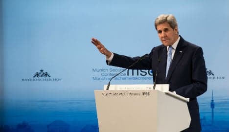 Kerry lauds Merkel's 'courage' on refugees