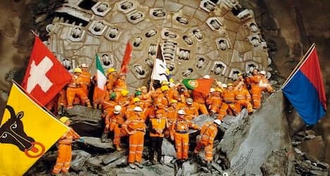 Thousands clamour for historic Gotthard tunnel ride
