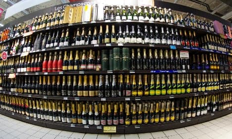 Champagne sales hit record high thanks to foreigners