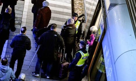 Sweden set to keep border checks in place this spring