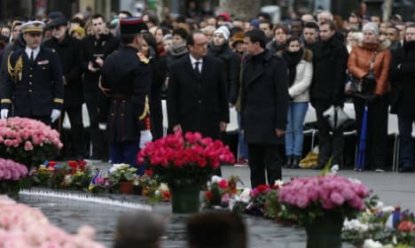 Paris victims to grill Hollande on fight against Isis