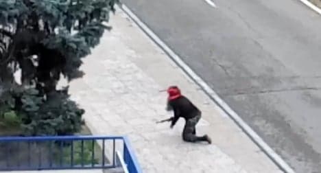 Rambo cop with plastic gun sparks panic in Madrid plaza