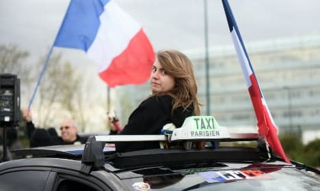 France mulls fund to buy back taxi licences