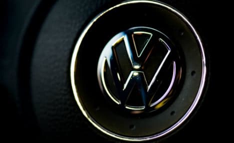 Chiefs at troubled Volkswagen 'refuse to forgo bonuses'