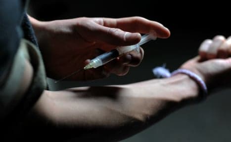 Drug deaths surged by 20 percent in 2015