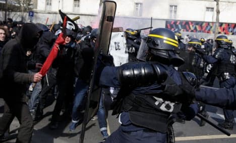 Youths clash with police in latest Paris labour protests