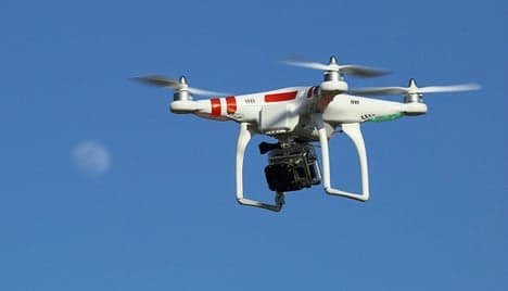 Plane forced to dodge THREE drones to land in Bilbao