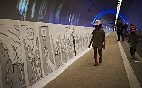 Lyon creates the world's longest comic strip