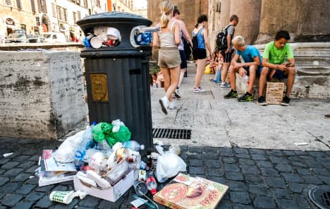 Rome risks rubbish pile-up as binmen strike