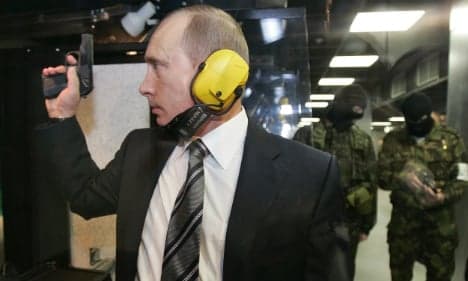 Spain hunts Russian officials close to Putin in mafia probe