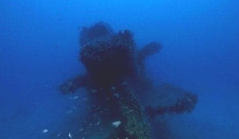 Italy finds 'body-filled' wreck of WWII submarine