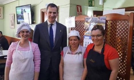 King of Spain stops for €11 motorway lunch
