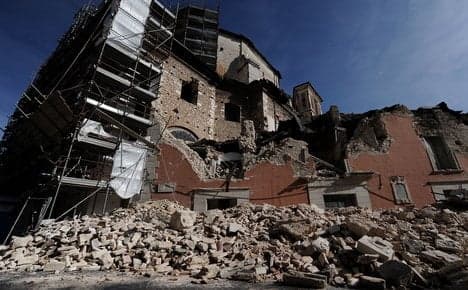 Italy court acquits engineer sentenced for quake deaths