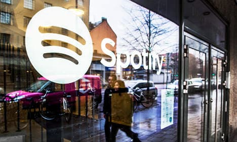 Spotify gains listeners but it's still bleeding cash