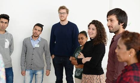 Huge turnout at Austria's first job fair for refugees