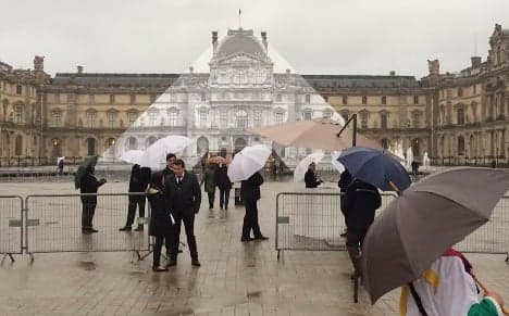 Louvre and Musée d'Orsay close as waters rise in Paris