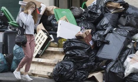 All rubbish will be cleared off Paris streets today: Mayor