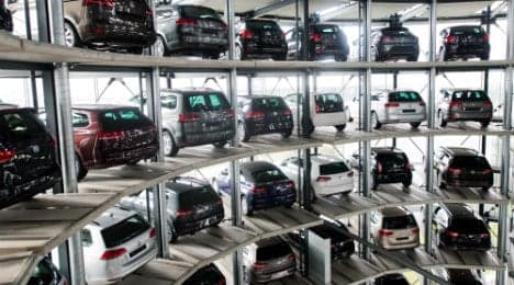 VW, Daimler raided as part of antitrust investigation