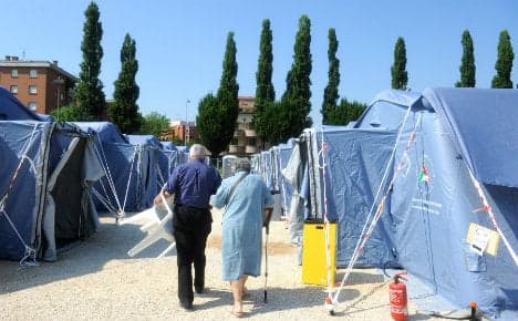 Italy quake: homeless to leave tent camps next month